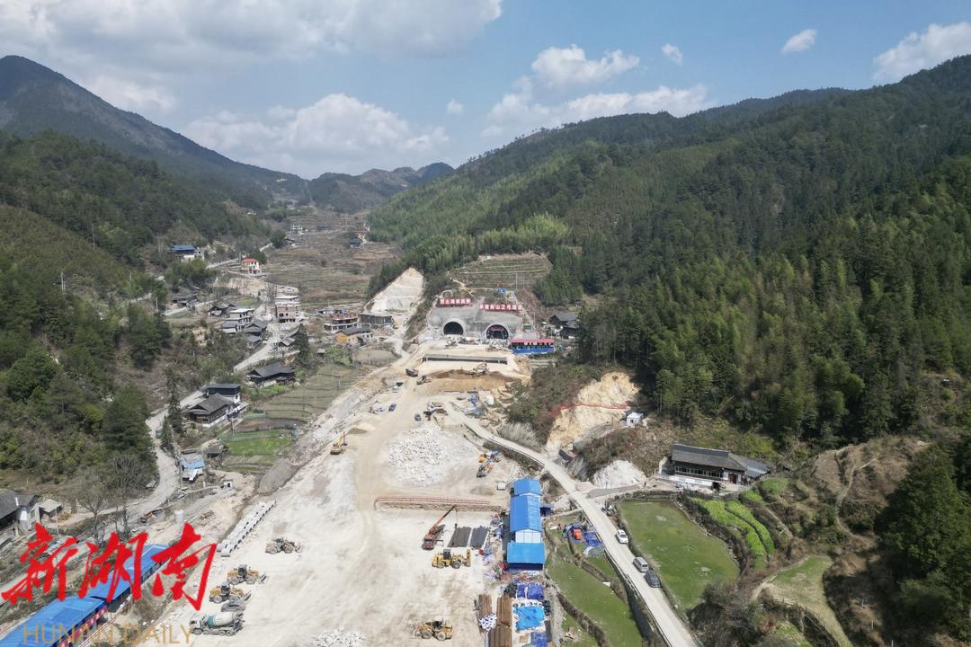 城步:落实“五高” 为城龙高速建设保驾护航_邵阳头条网